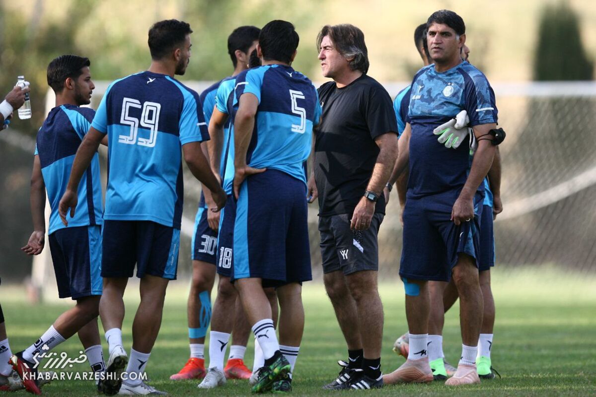 ساپینتو گفت من را میخواهد؛ در لیست مازاد نبودم/ سرمربی استقلال احساسی است؛ درست نیست من حرفی بزنم/ امیدوارم به تیم ملی برسم