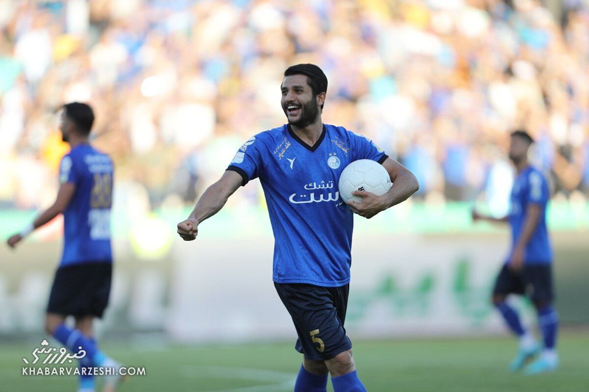 آقای نکونام! استقلال شباهتی به فولاد ندارد/ ماجرای کمپ حجازی یکبار دیگر تکرار شود، کار استقلال تمام است/ حسینی را از نزدیک ندیده بودم اما...