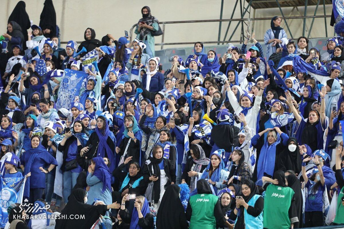 تماشاگران فوتبال و کشتی کجا هستند و چرا همچنان نمی توانند وارد ورزشگاه شوند؟/ روزی که بعضی ها علیه علیرضا دبیر شعار دادند