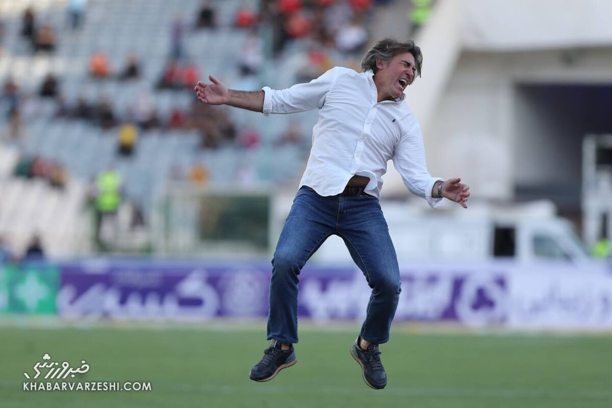 آقای منافی! من بچه چاله میدان هستم، ایرادی دارد؟/ آجرلو کاری کرد ادا و اطوار ساپینتو کم شد/ اشک آن کشتیگیر اشک فوتبالیها را هم درآورد