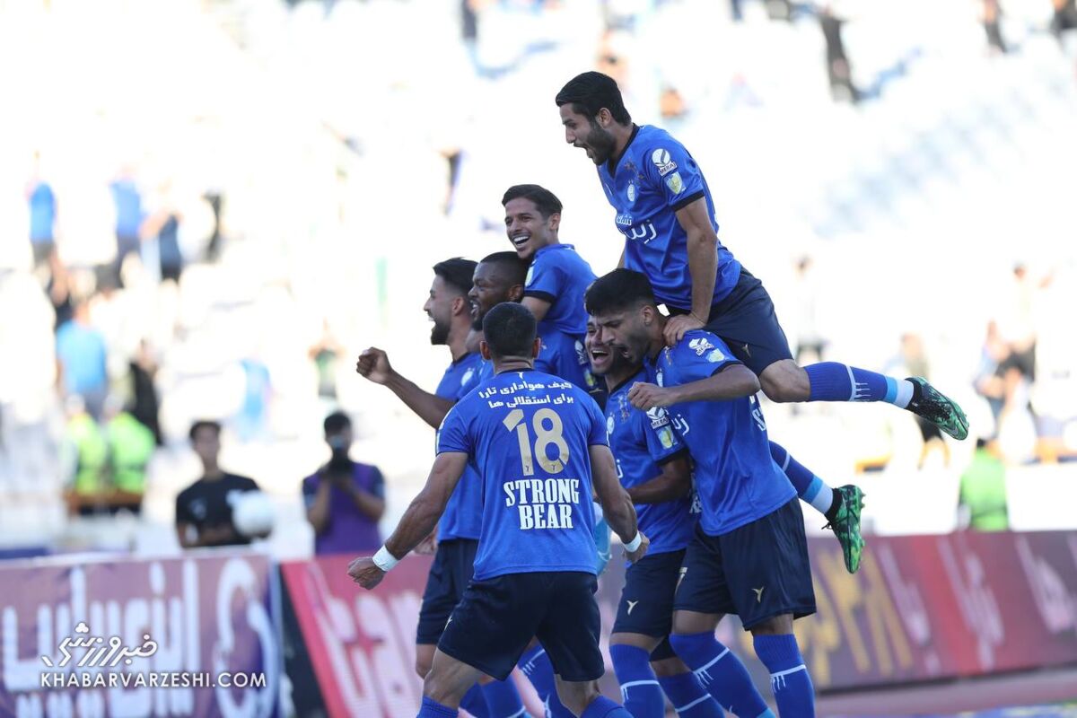 می شد نساجی را با ۱۰ گل شکست داد/ این استقلال نصف ایران را امیدوار کرد/ چرا تیم ساپینتو به این زودی اشباع شد؟