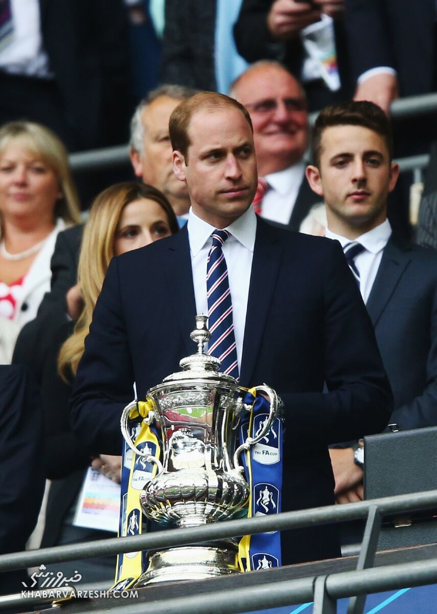 تیم فوتبال مورد علاقه افراد خاندان سلطنتی بریتانیا/ ملکه طرفدار کدام تیم بود؟/ تیم پادشاه جدید سقوط کرد!