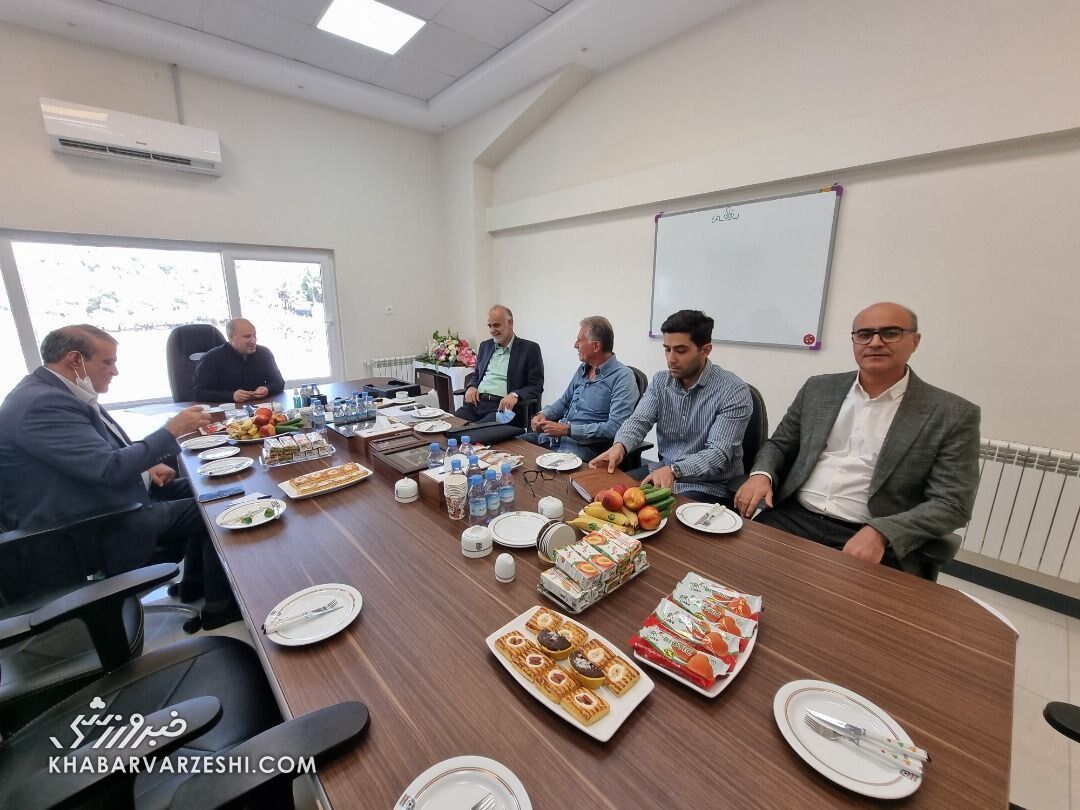 اولین حرف های کیروش خطاب به تاج/ خیلی ممنونم؛ من کینه ای نیستم/ اهل توافق هستم؛ نه دستور/ می دانم از نظر اجتماعی و سیاسی چه انتظاراتی دارید