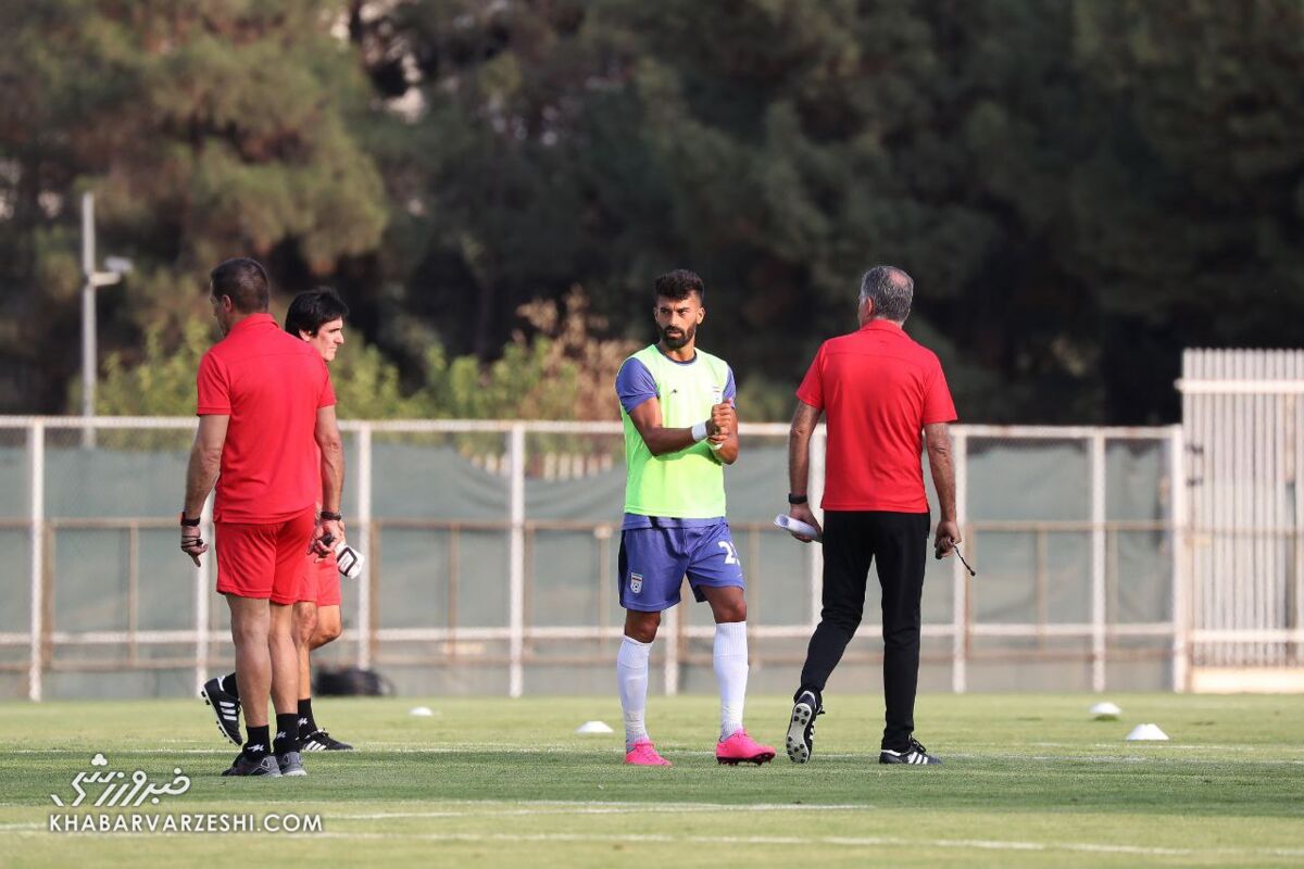 عکس| مخالفت کیروش با یک پرسپولیسی وسط تمرین تیم ملی