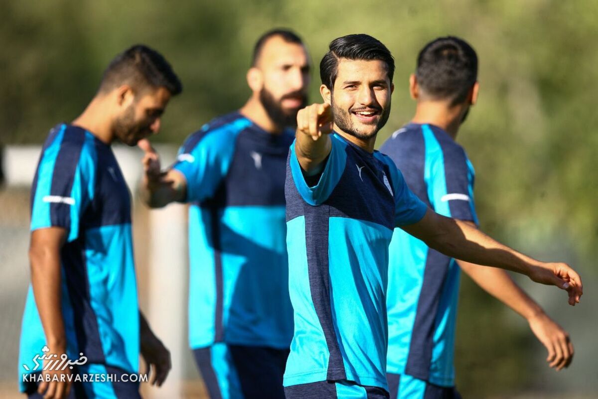 عارف غلامی از استقلال اخراج شد؟/ به این بازیکن تذکر دادند و ... عارف غلامی از استقلال اخراج شد؟/ به این بازیکن تذکر دادند و ...