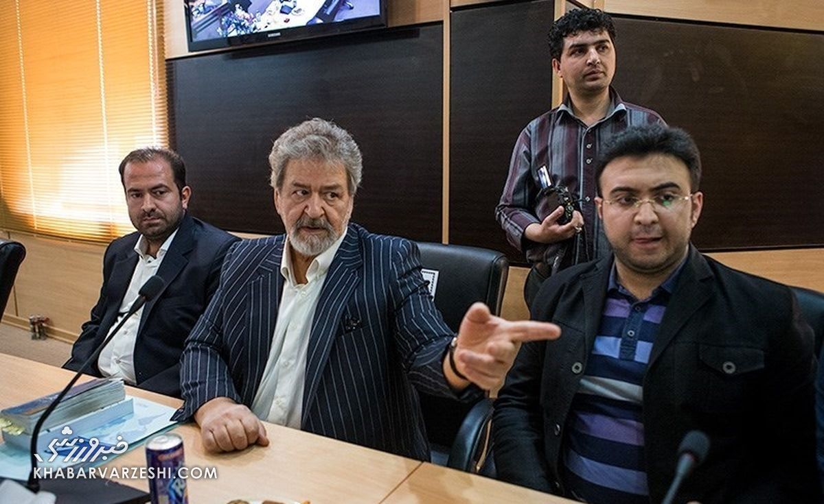 ویدیو| برای سیدجلال زود بود؛ باید از یک کلاس پایینتر شروع میکرد/ تعجب میکنم پیروانی مدیرعامل پرسپولیس نشد! ویدیو| برای سیدجلال زود بود؛ باید از یک کلاس پایینتر شروع میکرد/ تعجب میکنم پیروانی مدیرعامل پرسپولیس نشد!