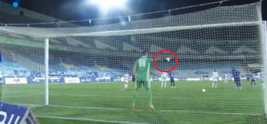 ببینید| مهاجم باهوش استقلال چگونه دروازه بان ها را فریب می دهد؟/ راز بزرگی که بالاخره کشف شد!