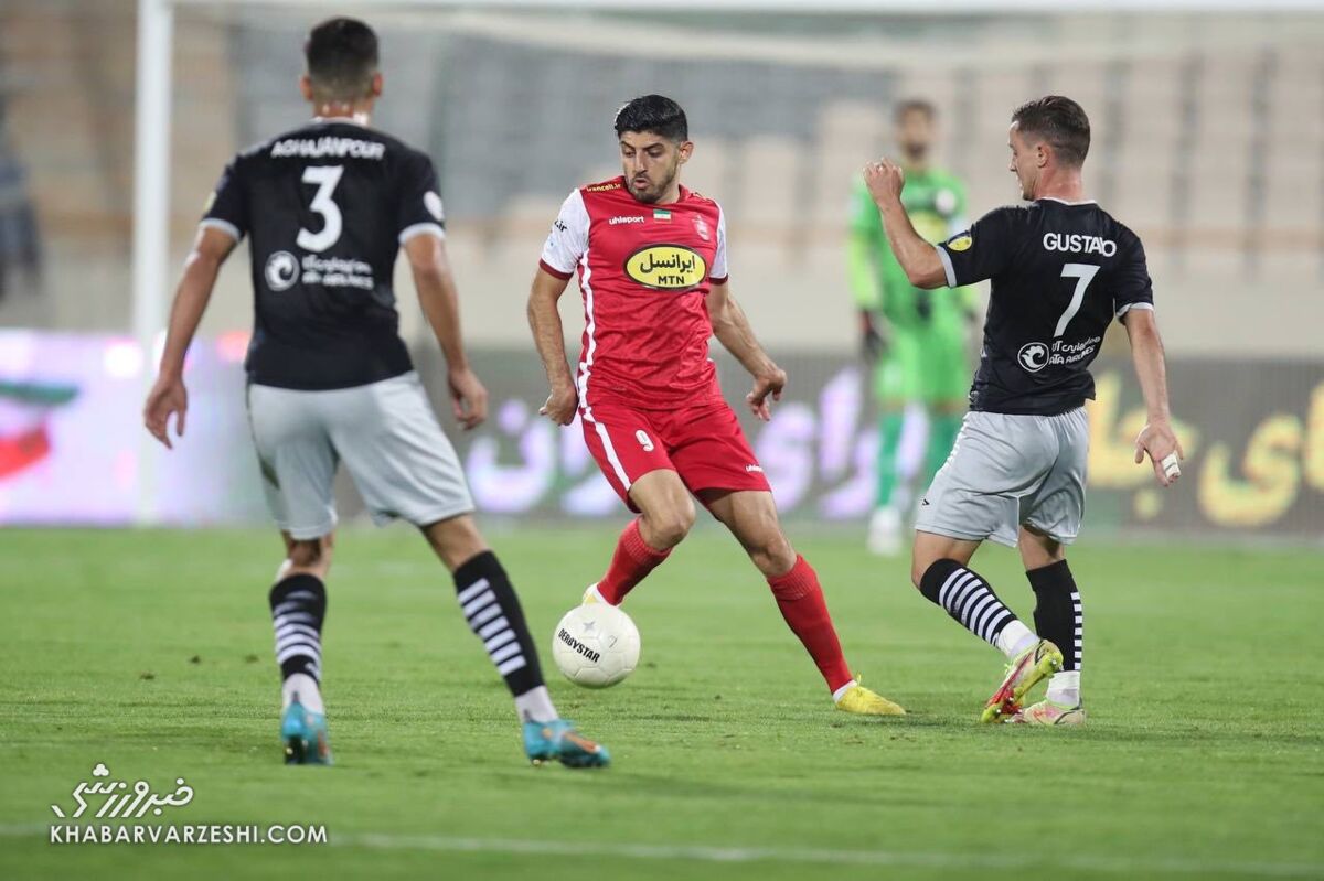 پنالتی به نفع پرسپولیس اصلا درست نبود/ شانس آوردیم مقابل تراکتور بیشتر اذیت نشدیم/ مهدی ترابی را خیلی دوست دارم اما...