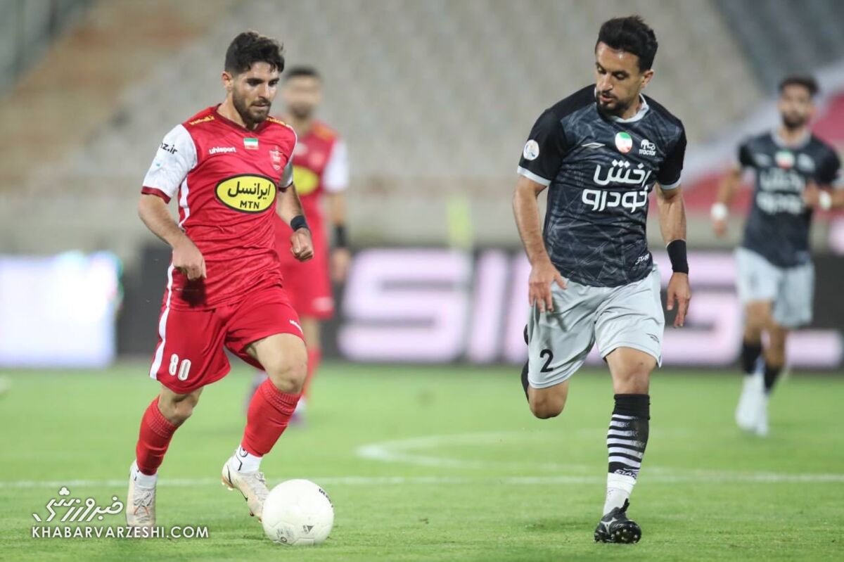 این بازیکن دل گلمحمدی را برد/ آغاز مسیر دشوار غیرمنتظرهترین بازیکن ترکیب پرسپولیس این بازیکن دل گلمحمدی را برد/ آغاز مسیر دشوار غیرمنتظرهترین بازیکن ترکیب پرسپولیس