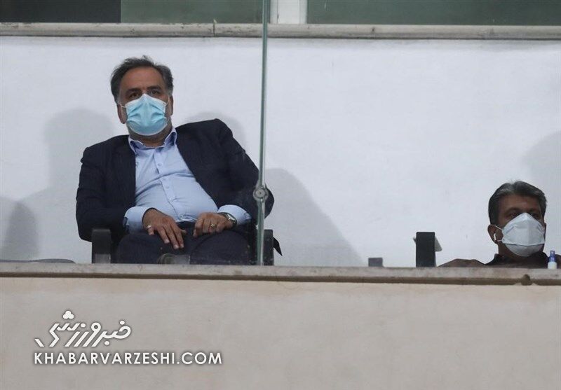 برق رفت؛ مدیر استقلالی به صورت خودجوش برکنار شد/ نباید این اتفاق رخ می داد؛ از صداوسیما معذرت می خواهیم!