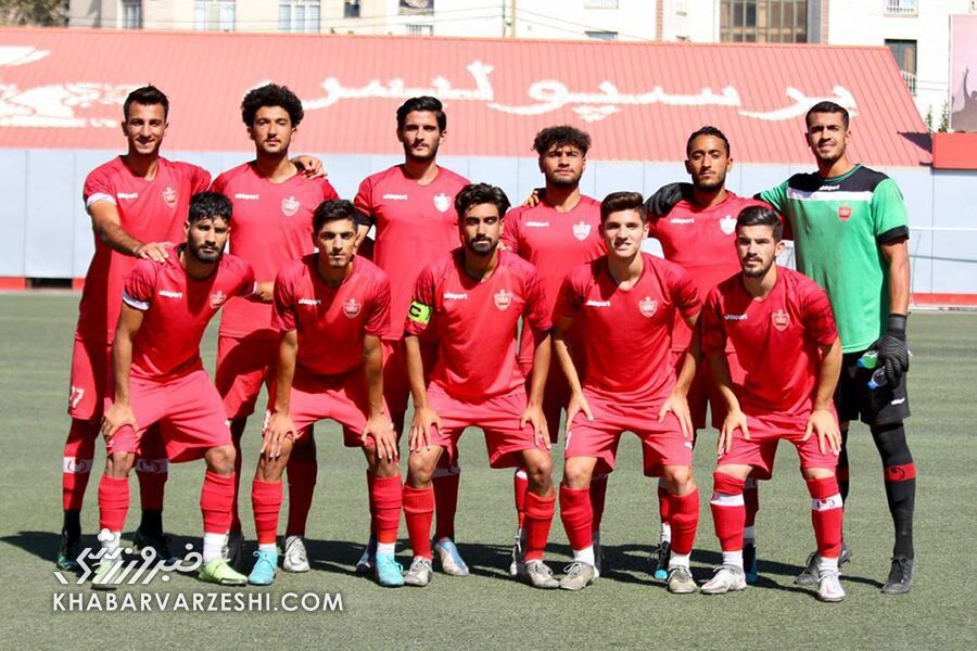 پرسپولیسی‌ها سرانجام به صدر صعود کردند