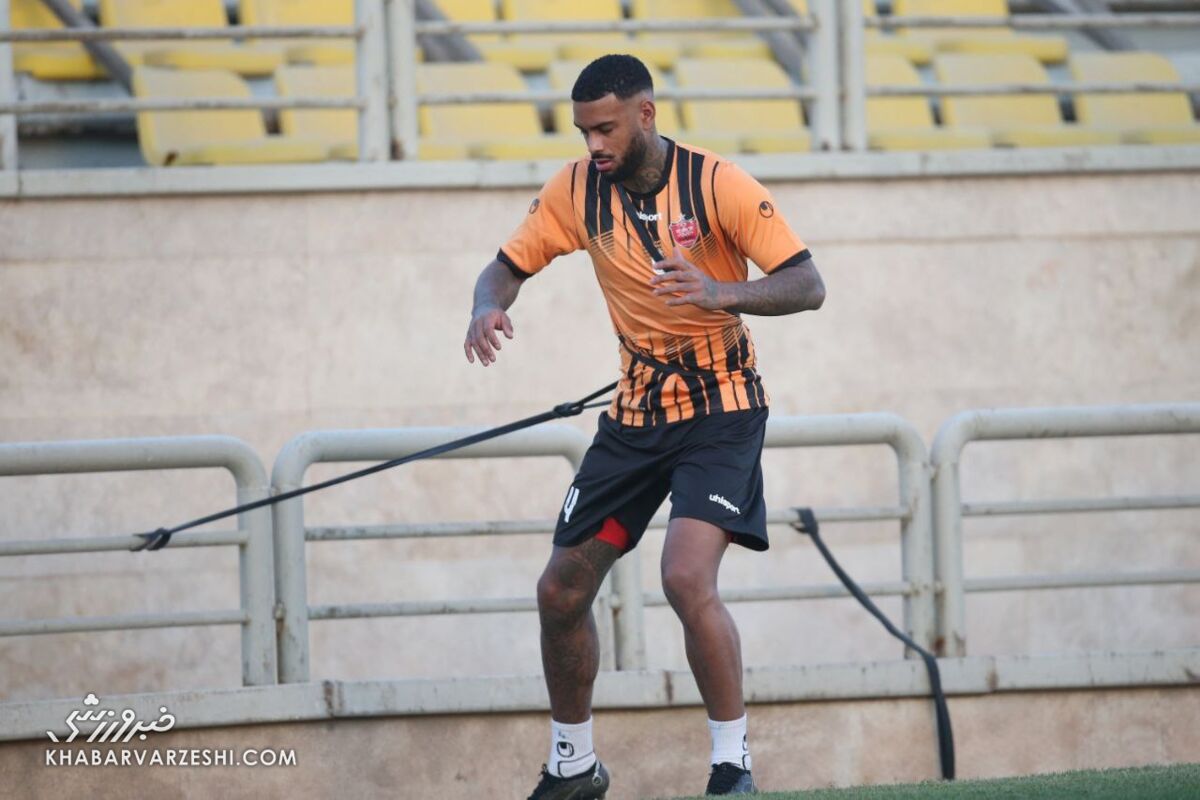 ترکیب احتمالی پرسپولیس در دیدار با مس رفسنجان/ از شماره یک همیشگی تا وضعیت مهدی ترابی و احتمال بازگشت سروش رفیعی