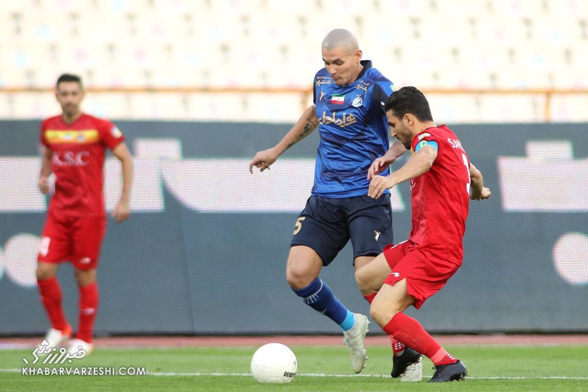 گزارش لحظه به لحظه؛ استقلال ۰ - فولاد ۱ گزارش لحظه به لحظه؛ استقلال ۰ - فولاد ۱
