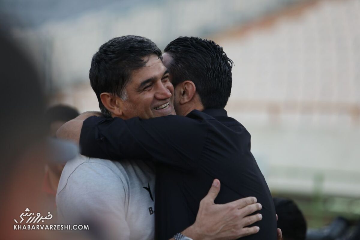 بهزاد غلامپور: کار توپجمعکنهای سپاهان و پیام نیازمند خجالتآور بود/ مثل بحرینیها وقت تلفی کردند بهزاد غلامپور: کار توپجمعکنهای سپاهان و پیام نیازمند خجالتآور بود/ مثل بحرینیها وقت تلفی کردند