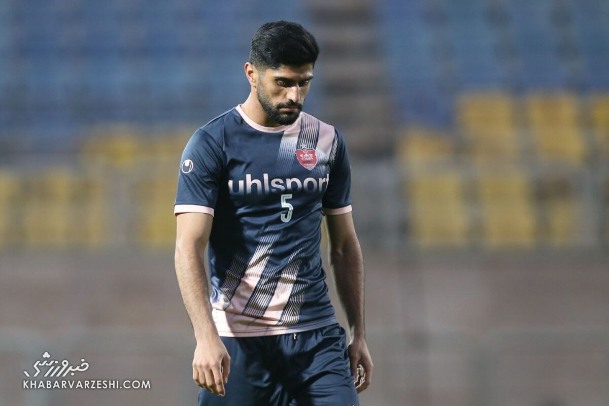 با احترام به هواداران پرسپولیس درخواست شان را عملی نکردم/ من عامل جدایی بازیکن محبوب هواداران نبودم!