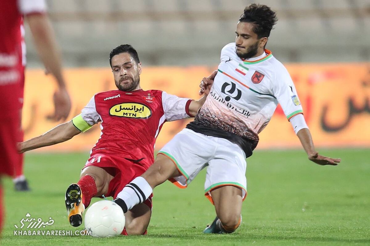 بعد از ۲۳۸۶ روز پای پرسپولیس به انزلی باز شد/ مازیار در انتظار ملاقات با کمال کامیابی نیا!/ آقای فردوسی پور! خواهشم می کنم که...