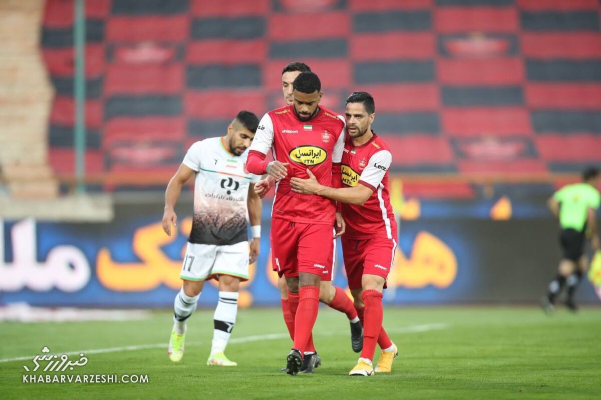 بمب ها در خط میانی خنثی شدند؛ ناکامی بزرگ هافبک های پرسپولیس/ گرفتاری بزرگ تیم یحیی؛ مهاجمانش کم گل می زنند