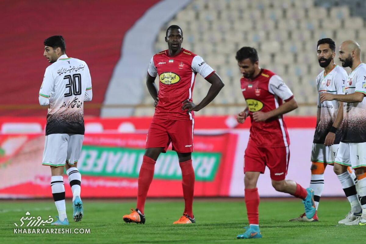 عکس| رونمایی از شیخ در پرسپولیس/ یاغی خارجی جانشین ستاره هلندی