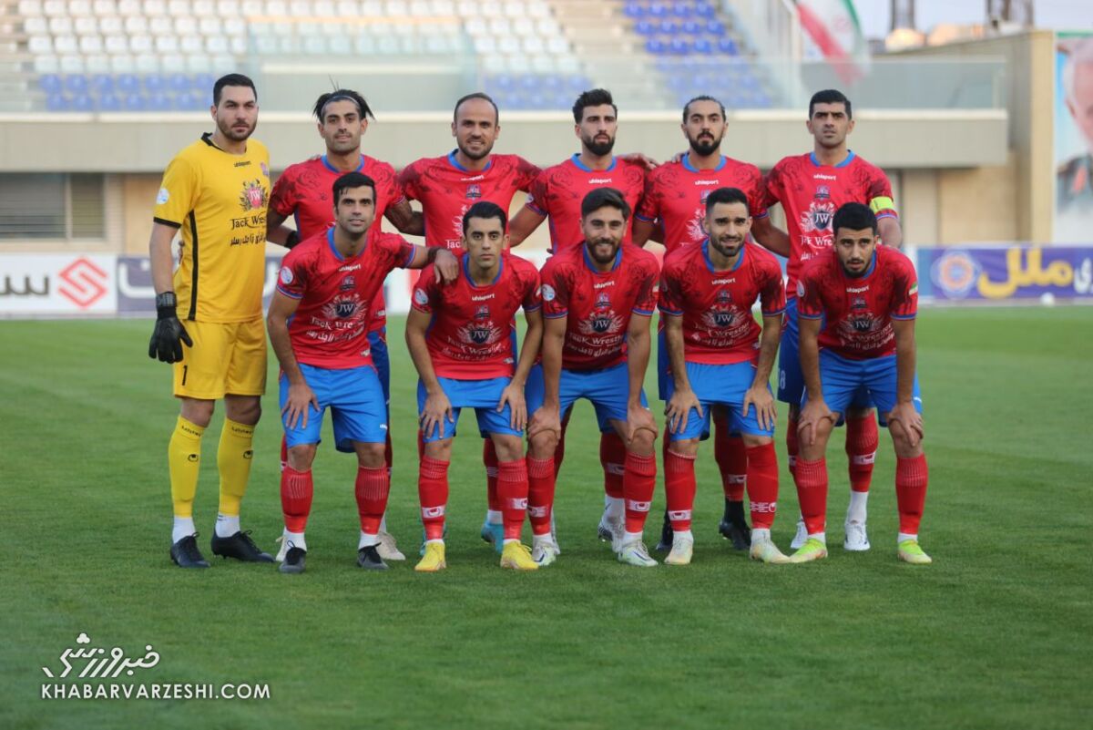 مهدی قائدی به خاطر خوشگذرانی جام جهانی را از دست داد/ آقای فتحاللهزاده خواهشاً حسینزاده را برنگردانید/ محمدمحبی فصل آینده طارمی دوم اروپا می شود