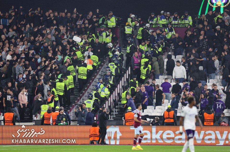 تصاویری زشت از درگیری پلیس با مردم/ فشفشههایی که آشوب ایجاد کردند