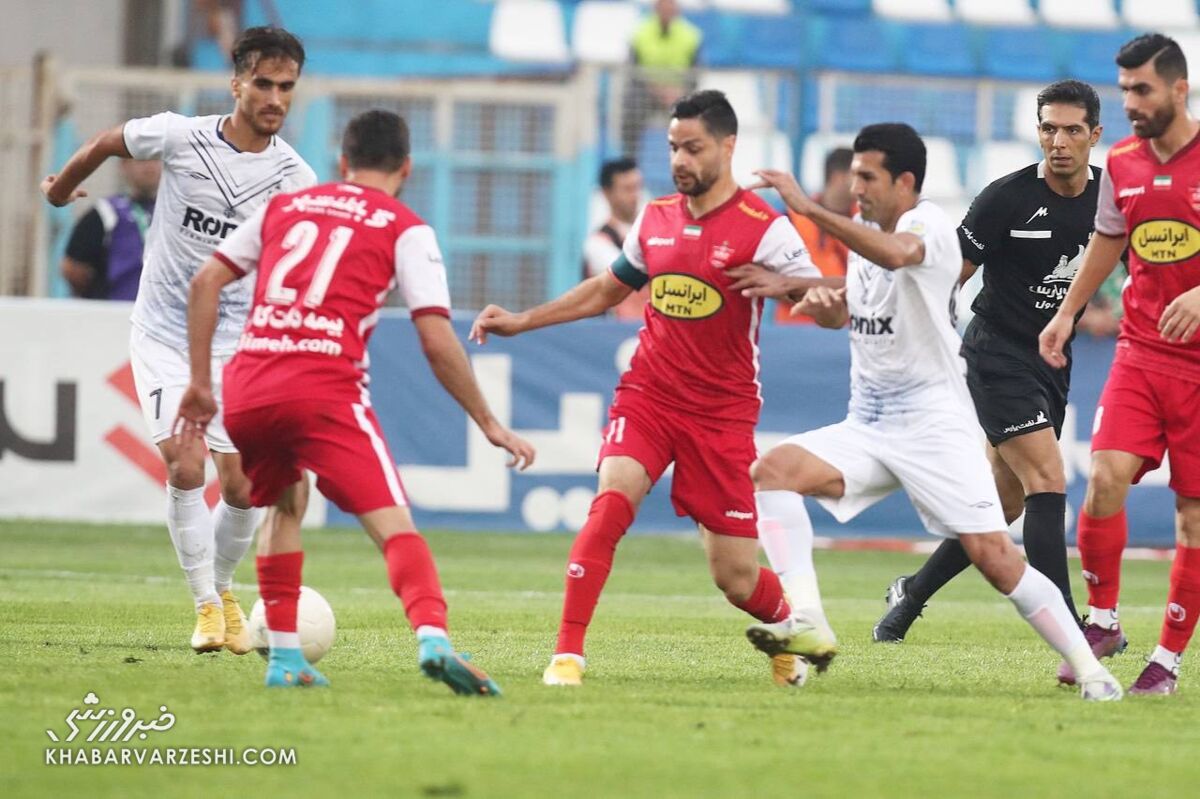 تعطیلی لیگ برتر به ضرر پرسپولیس و استقلال است/ سروش رفیعی باید نقش محوری تری داشته باشد