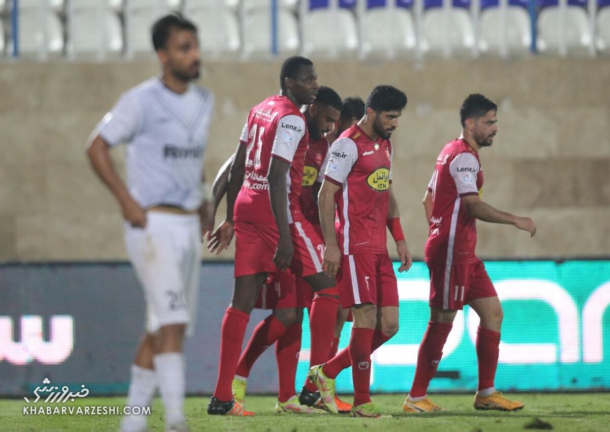 واکنش بهترین گلساز پرسپولیس به حضور در جامجهانی؛ امیدم را از دست ندادهام/ با قدرت برای قهرمانی پیش میرویم