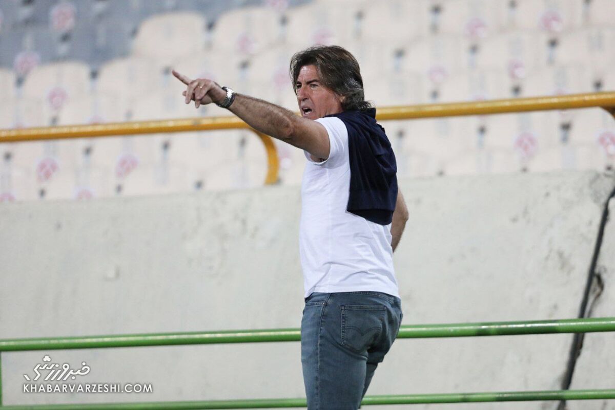 داوران باز هم پنالتی استقلال را نگرفتند/ ساپینتو با این دو بازیکن لجبازی نمیکند اینطوری خوشش میآید/ رحمتی در تهران یک خواسته داشت که به آن رسید