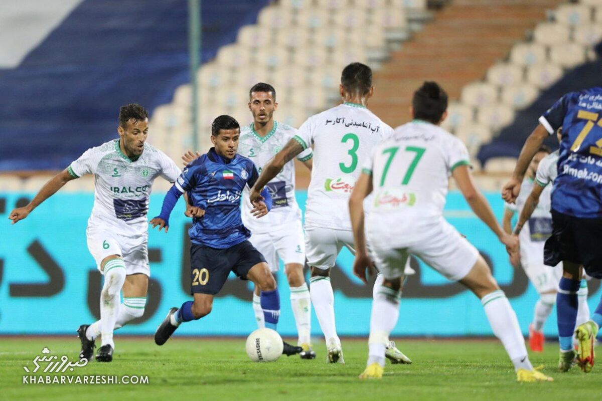 تا استقلال روی دور میافتد زیرپایش را خالی میکنند/ صدرحمت به آجورلو که لااقل برای استقلال میجنگید/ دست ساپینتو و تیمش درد نکند که تنها دلگرمیمان هستند