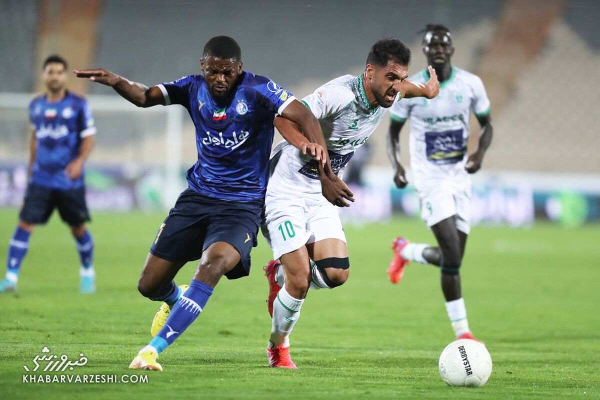 فتحاللهزاده ۶ تا مسی هم بیاورد مشکل تیم حل نمیشود/ ایراد گل نزدن استقلال آن دلقک است نه بازیکنان/ سعودی ها هول شدند و برانکو را بردند!