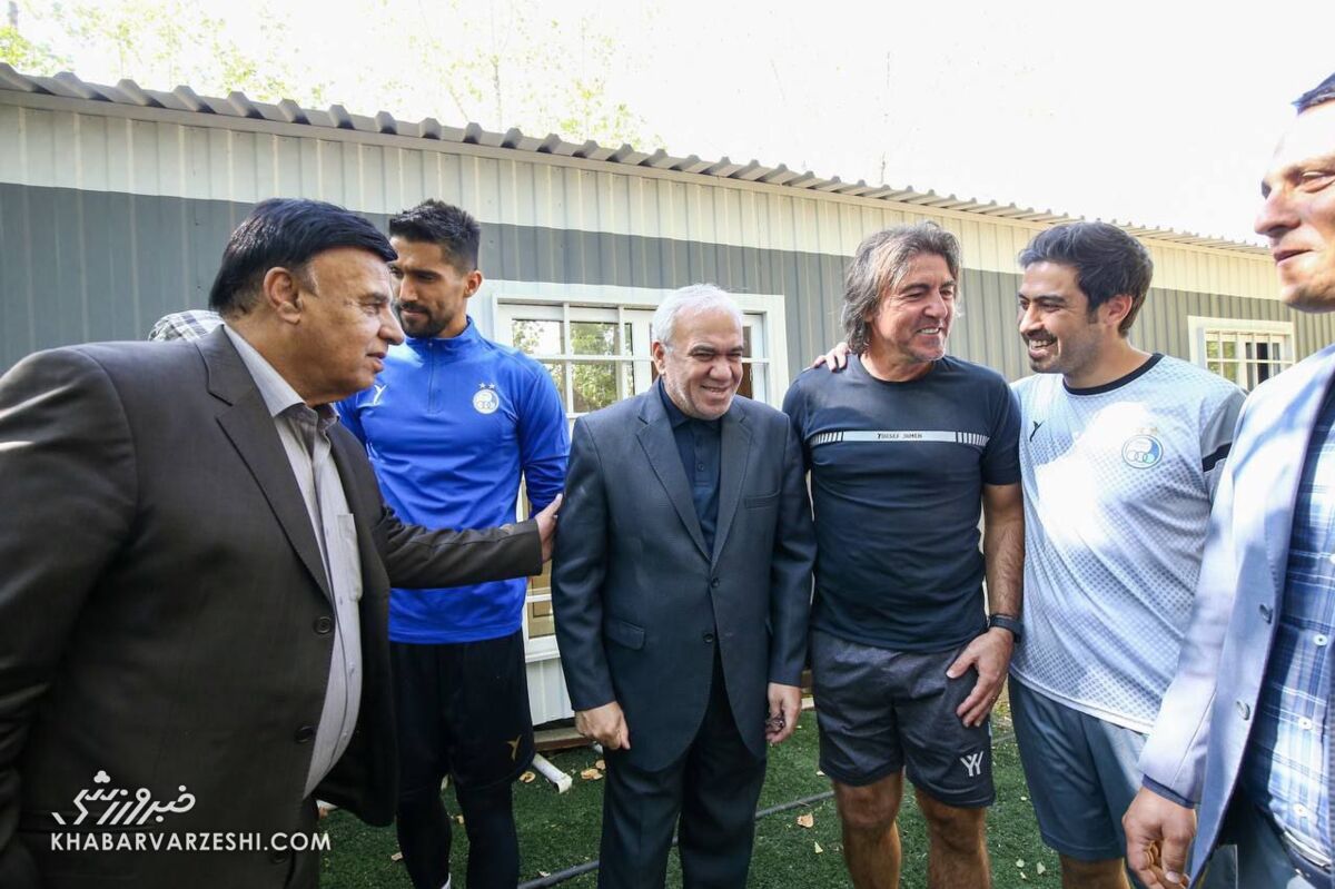 بااین شرایط فتحاللهزاده حتما استعفا میکند/ به همه گفتند آجورلو برکنار شده ولی او خودش رفت!/ نهادهای نظارتی و مردم سالار کجا هستند؟