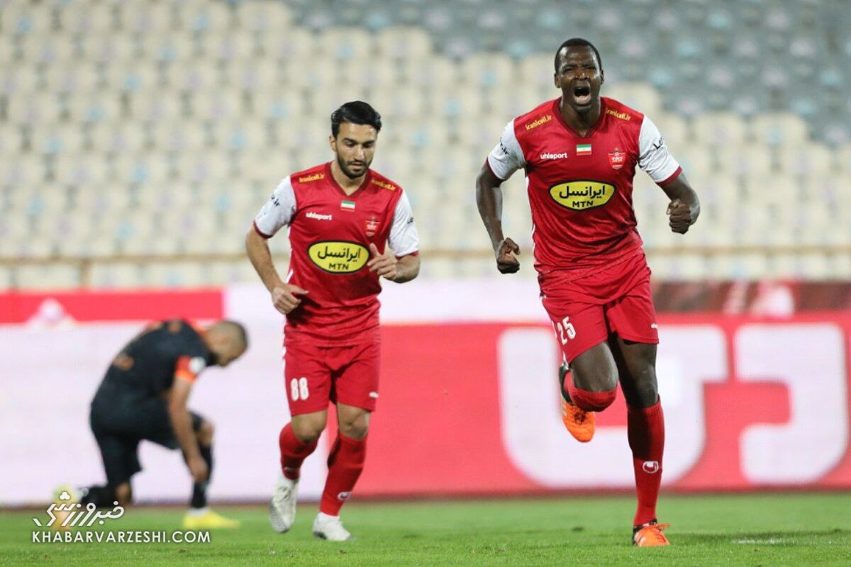 پاسخ جالب دیاباته به رابطهاش با لوکادیا/ شغل من گلزنی است و شادی هم کردم/ میخواهم مقابل هواداران پرشور پرسپولیس این حرکت را انجام بدهم