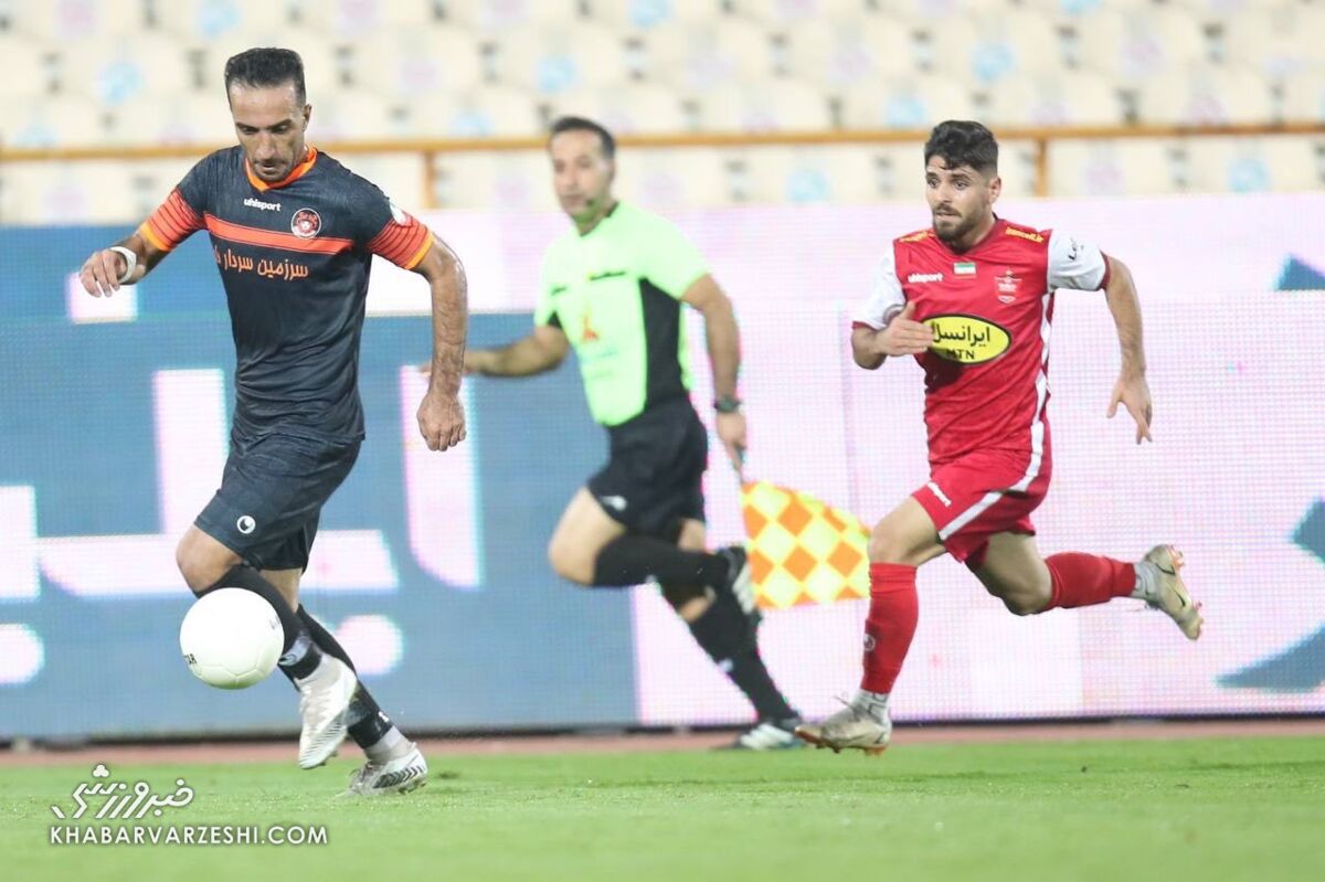 دشمن یحیی نیستم؛ دوست دارم گل محمدی موفق شود/ قبول کنید پرسپولیس زیبا بازی نمی کند/ امیدوارم استعداد این بازیکن نابود نشود