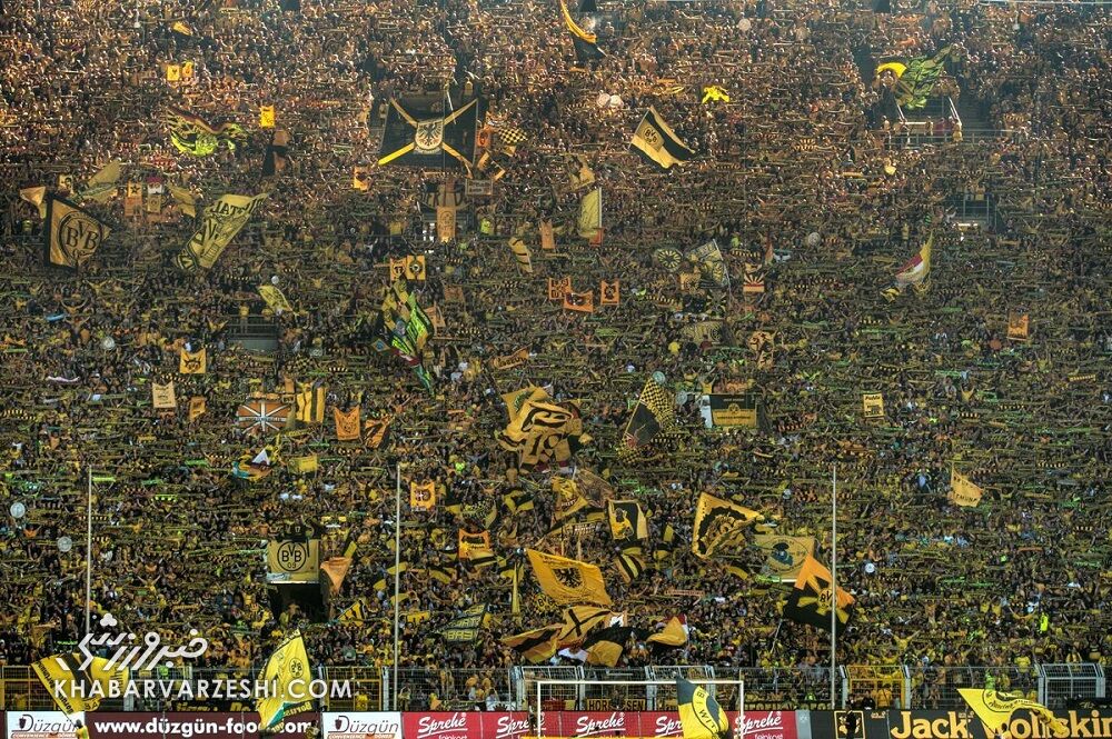 روی این سکوها هیجان فوتبال را احساس میکنید