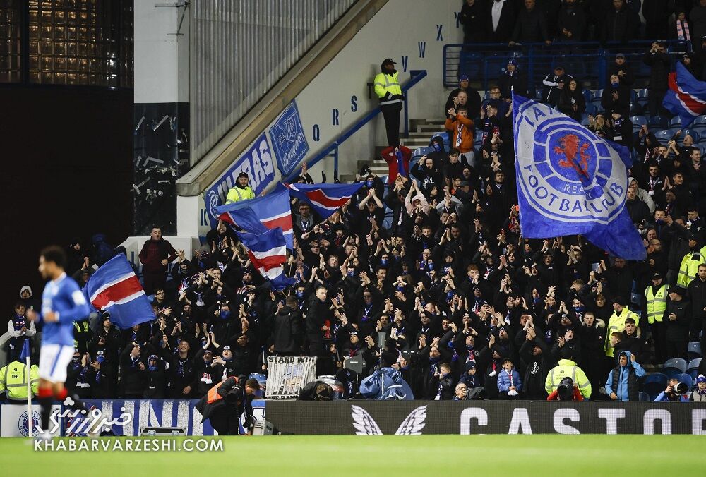 روی این سکوها هیجان فوتبال را احساس میکنید