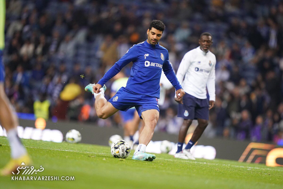 عکس| ستاره فوتبال ایران در آغوش اژدها/ هیچ چیزی نمیتوان به مهدی طارمی گفت جز عشق عکس| ستاره فوتبال ایران در آغوش اژدها/ هیچ چیزی نمیتوان به مهدی طارمی گفت جز عشق