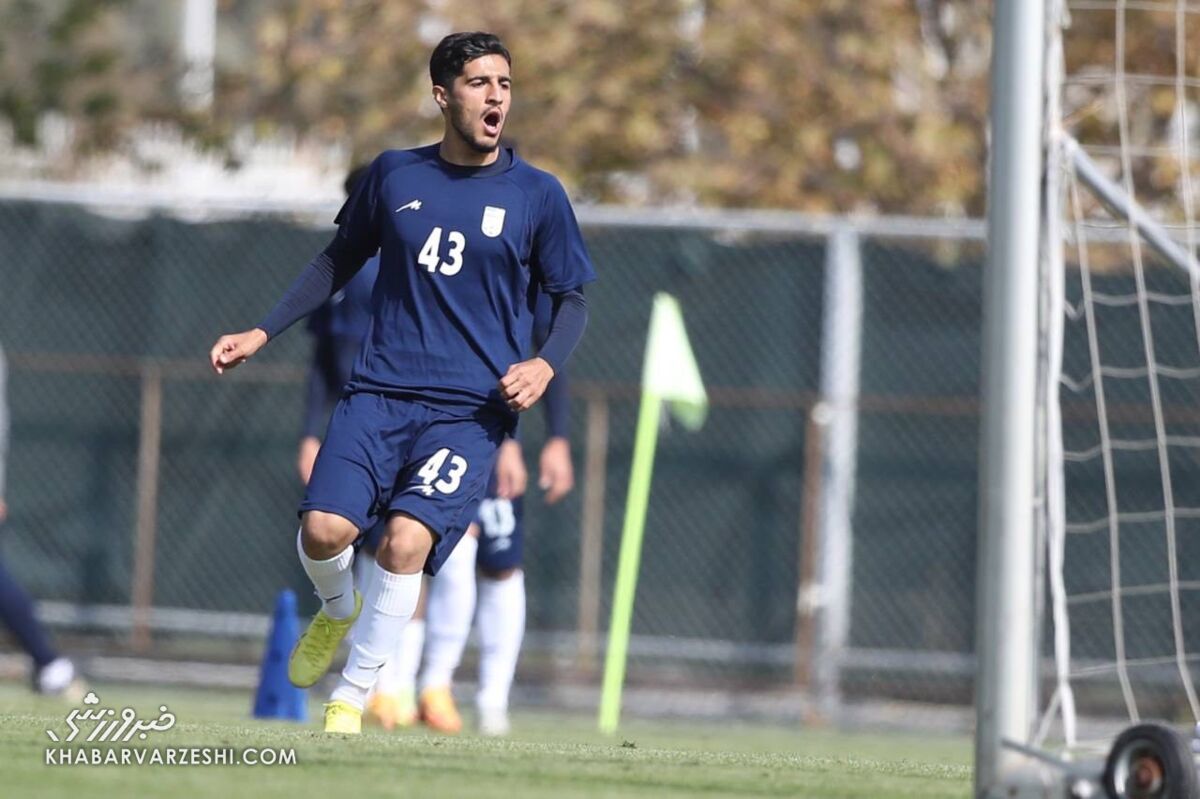 در انتظار تصمیم عجیب و شگفت انگیز کیروش؛ قلم قرمز آماده است!/ پدیده جوان استقلال در ترکیب تیم ملی به میدان می رود؟