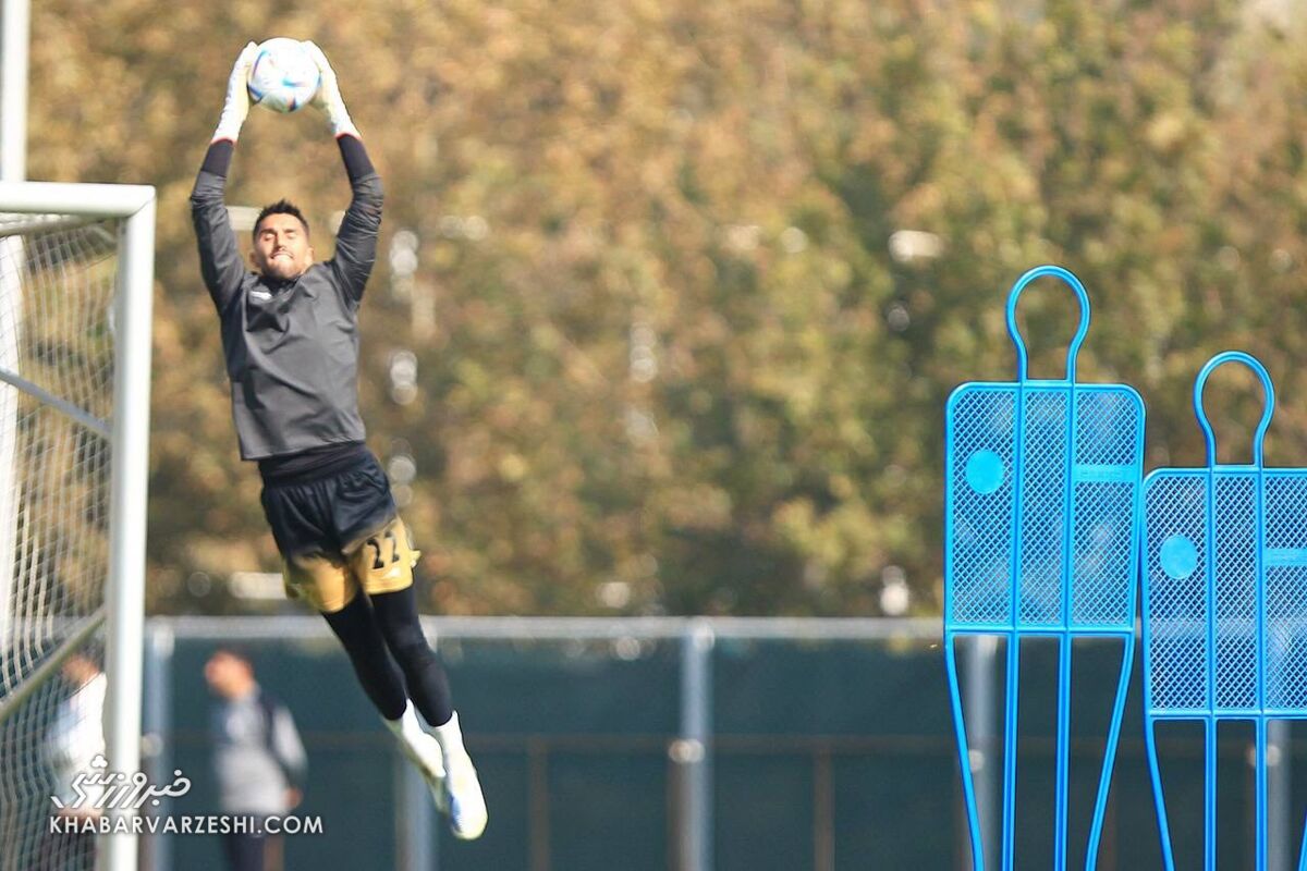 قهرمانی تیم یحیی به دماغ بیرانوند بستگی دارد/ به علیرضا بگویید فعلا دست به بینی اش نزند!/ گلر استقلال را خیلی قبول دارم اما...