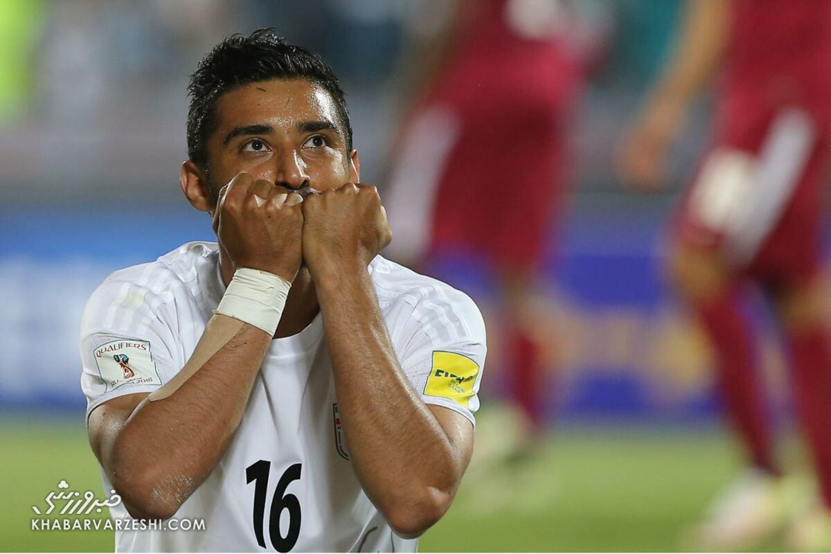 عکس| علی دایی بت فوتبالی قوچاننژاد/ کارتهای زیرخاکی مهاجم مورد علاقه کیروش با امضای شخصی اسطوره ایران عکس| علی دایی بت فوتبالی قوچاننژاد/ کارتهای زیرخاکی مهاجم مورد علاقه کیروش با امضای شخصی اسطوره ایران