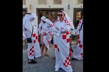 ویدیو| لباس جالب هواداران کرواسی در دوحه