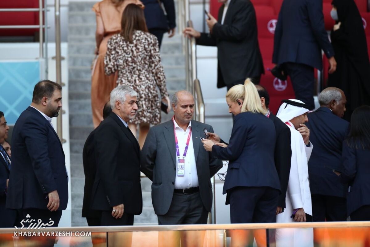 با کیروش ببندیم خودکشی میکنیم/ این آقا ۵تورنمنت فوتبالمان را نابود کرد/ عوض مربی خارجی مدیر لایق بیاوریم بهتر است