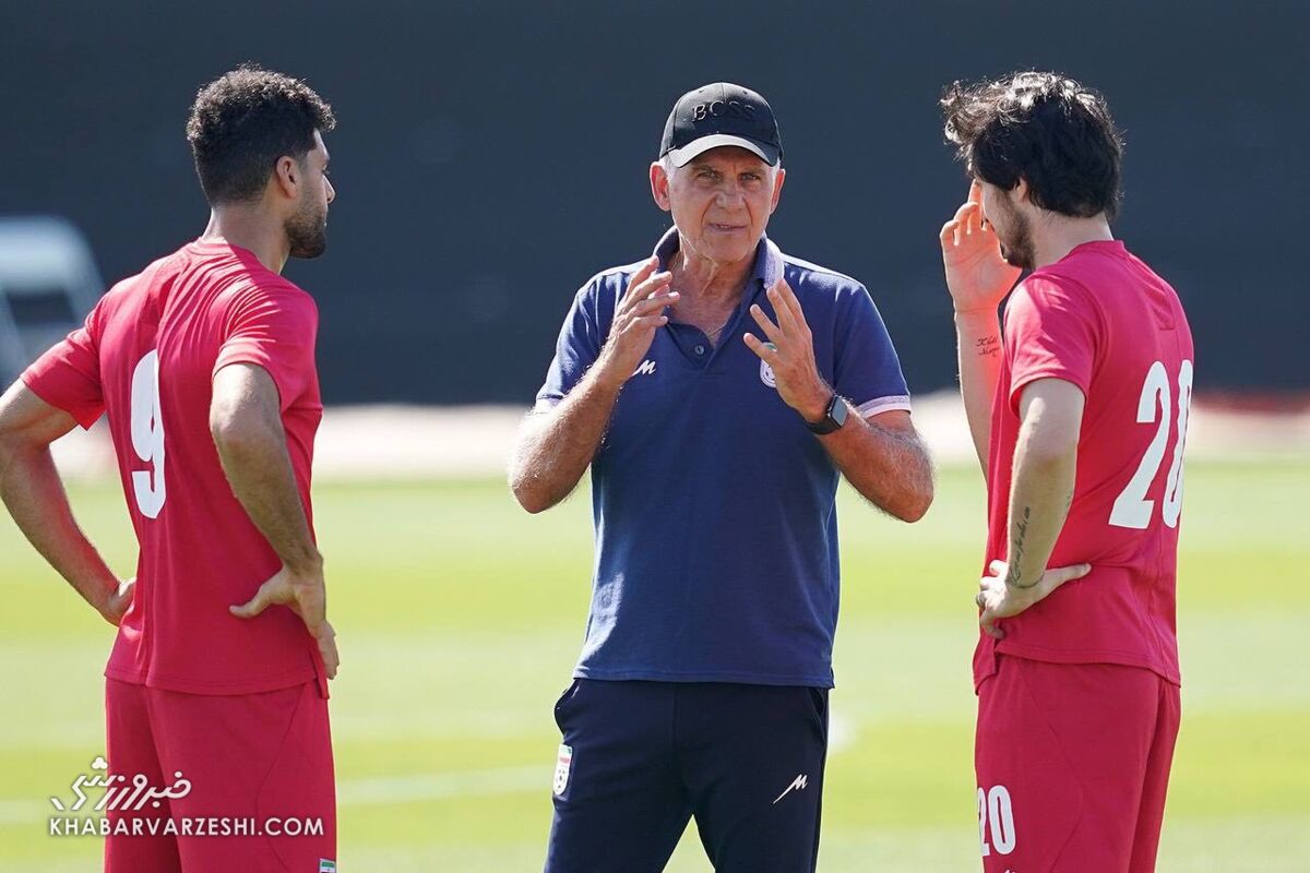 عکس| جلسه خصوصی کیروش با دو ستاره تیمش/ برنامه ویژه کارلوس برای ولز