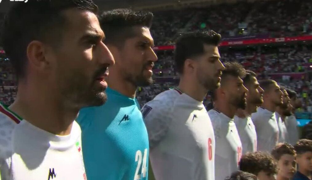 ببینید| همخوانی سرود تیم ملی در آغاز بازی با ولز توسط تمام بازیکنان