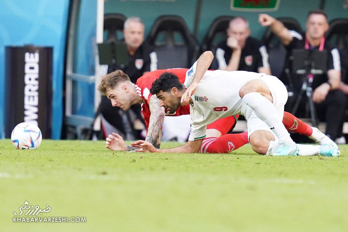آرسنال دنبال طارمی ۳۰ ساله نمی آید/ کیروش پیشنهاد داشته باشد تا قطر شنا می کند!/ یکسال فوتبال بازی می کردیم؛ خانه و ماشین می خریدیم