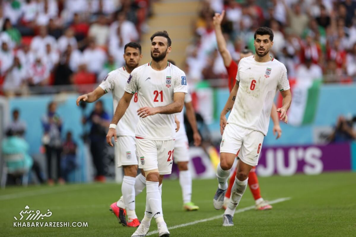 آرسنال دنبال طارمی ۳۰ ساله نمی آید/ کیروش پیشنهاد داشته باشد تا قطر شنا می کند!/ یکسال فوتبال بازی می کردیم؛ خانه و ماشین می خریدیم