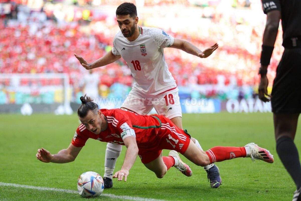 عکس| علی کریمی با این ۲ اتفاق باعث برد ایران شد/ حرکت اعصاب خردکن تکرار نشد!