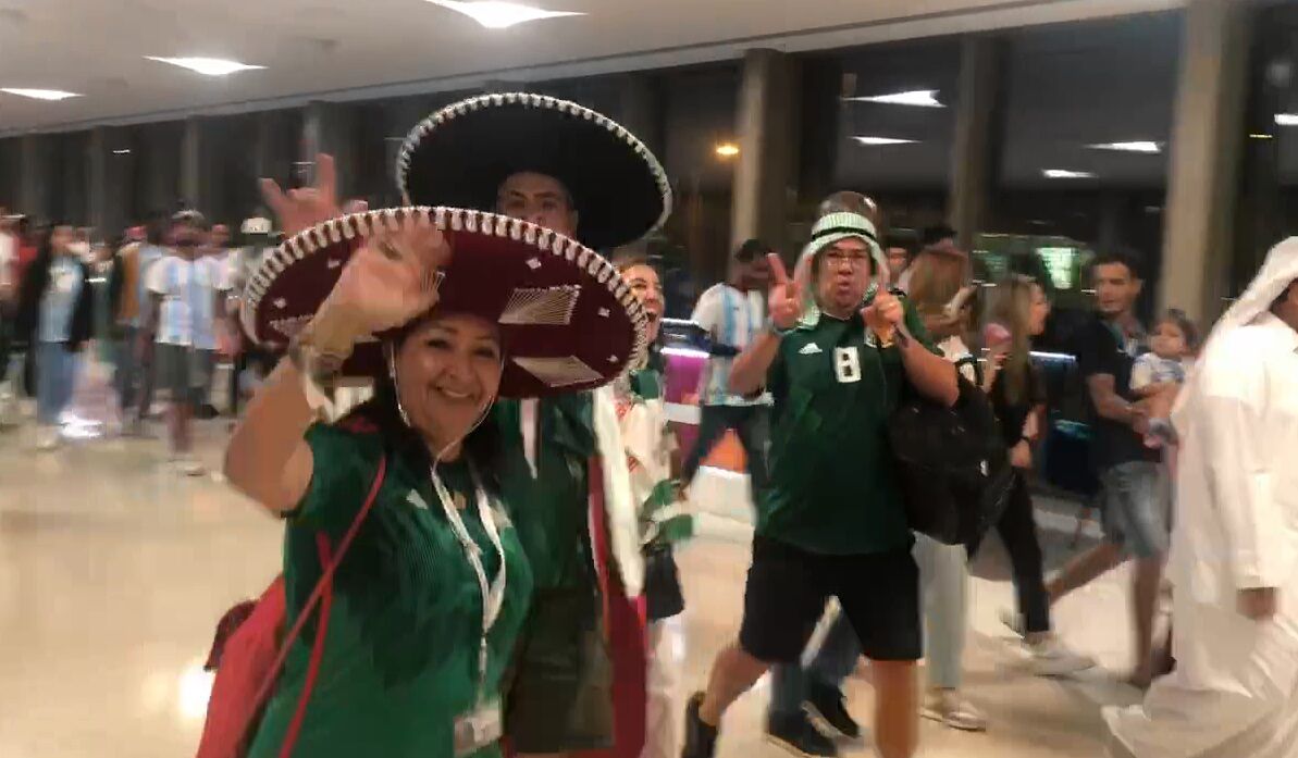 ویدیو| شور و هیجان هواداران مکزیک پیش از آغاز بازی با آرژانتین