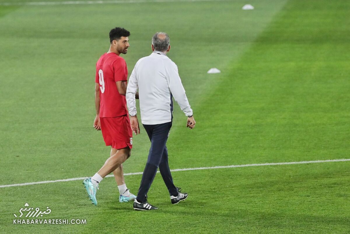 عکس| جلسه خصوصی کیروش با مهدی طارمی/ سرمربی پرتغالی به ستاره ایران چه گفت؟