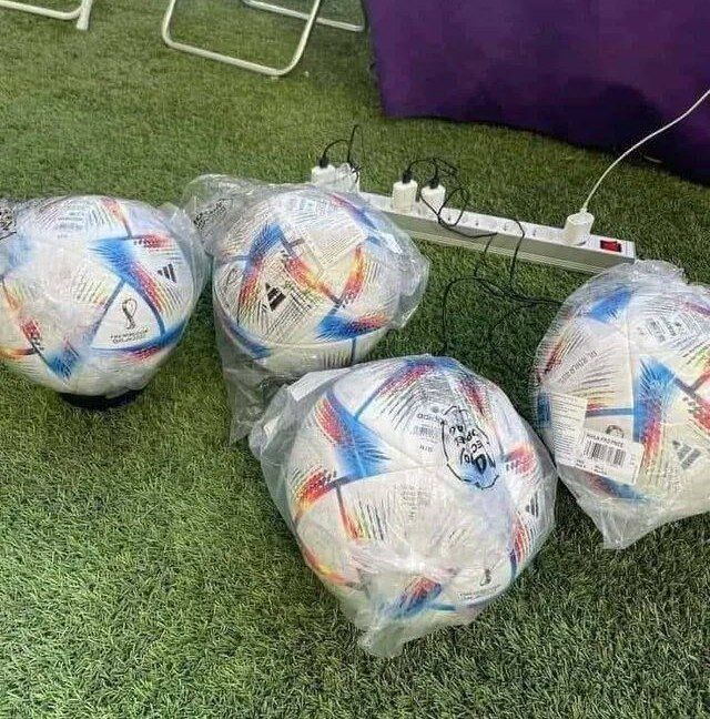 اتفاق جالب برای توپهای جامجهانی که هرگز ندیده بودید/ توپ مثل موبایل شد!