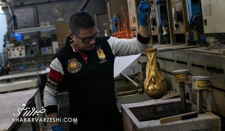 عکس| ماجرای ساخت کاپ جام جهانی/ مشهورترین جایزه قهرمانی چطور ساخته میشود؟