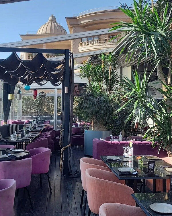 رستوران علی دایی